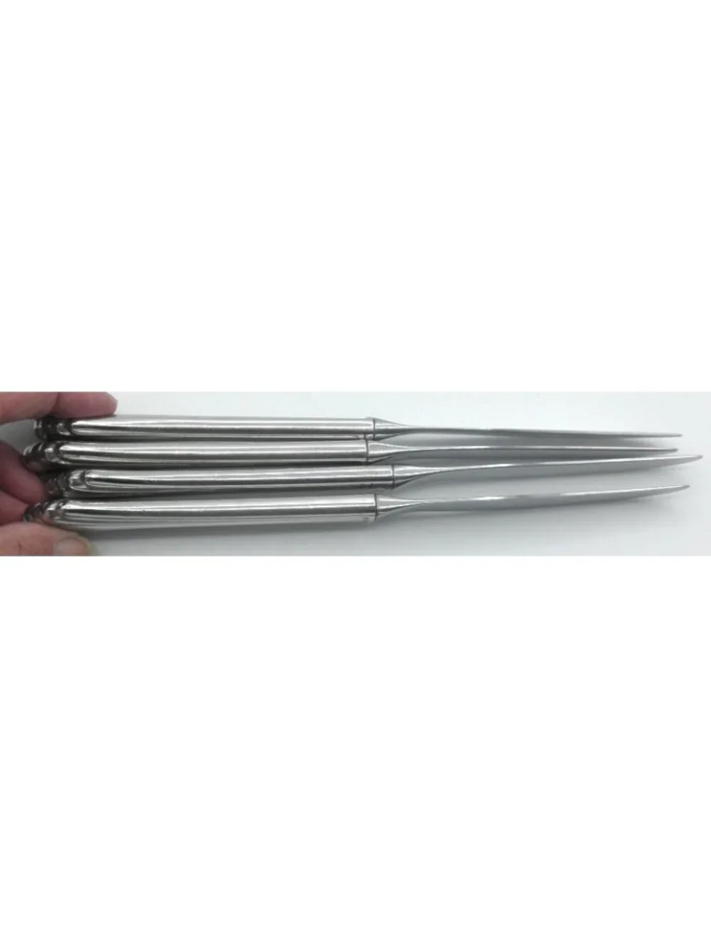 Bancroft Stainless by Oneida 9-1/8 inch Hollow/Place Knife Set of 4 OHSBAN